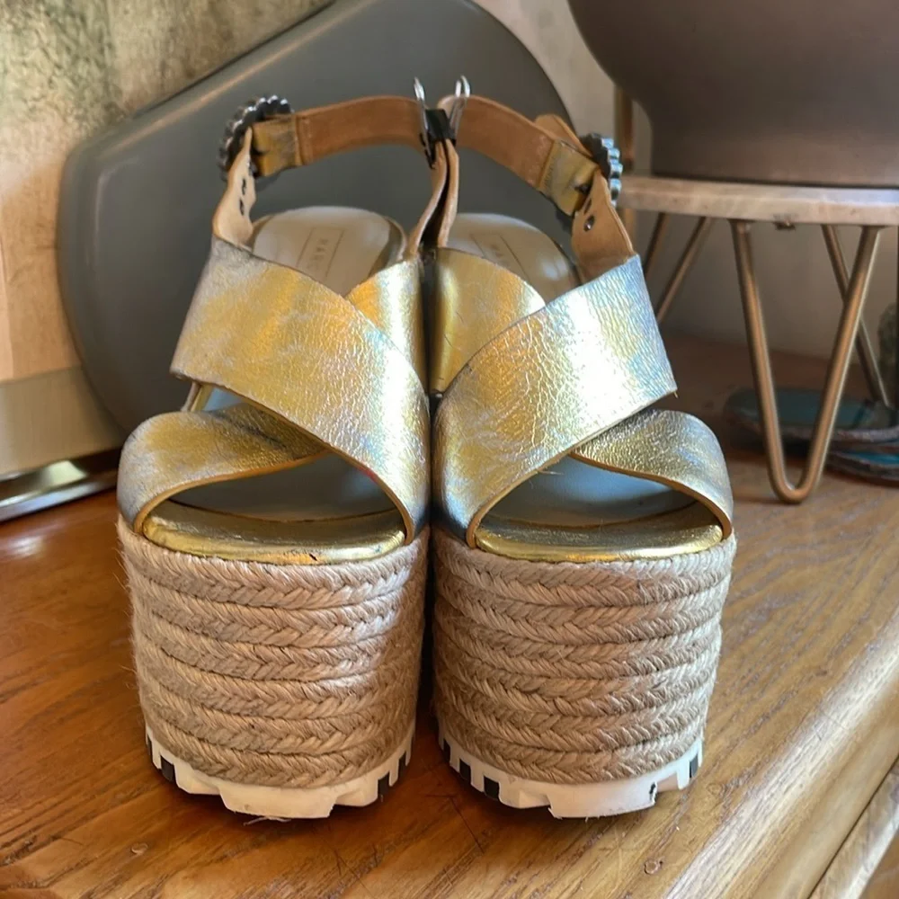 🐾 Marc Jacobs platform distressed gold leather espadrilles w rhinestone buckles